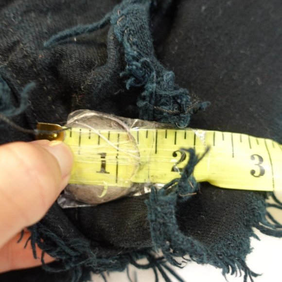 AMERICAN EAGLE Womens Black Jean Short Shorts 8 MEDIUM Mid Rise‎ Distressed Raw - Picture 7 of 12